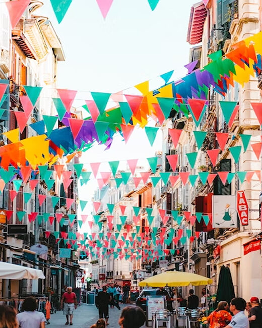 Shopping and dining in Cala D’or