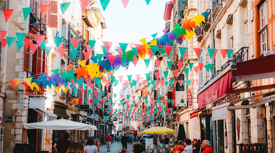 Shopping and dining in Cala D’or